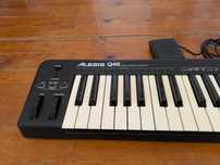 Alesis Q49 Teclado MIDI - Ideal para aprender piano online!