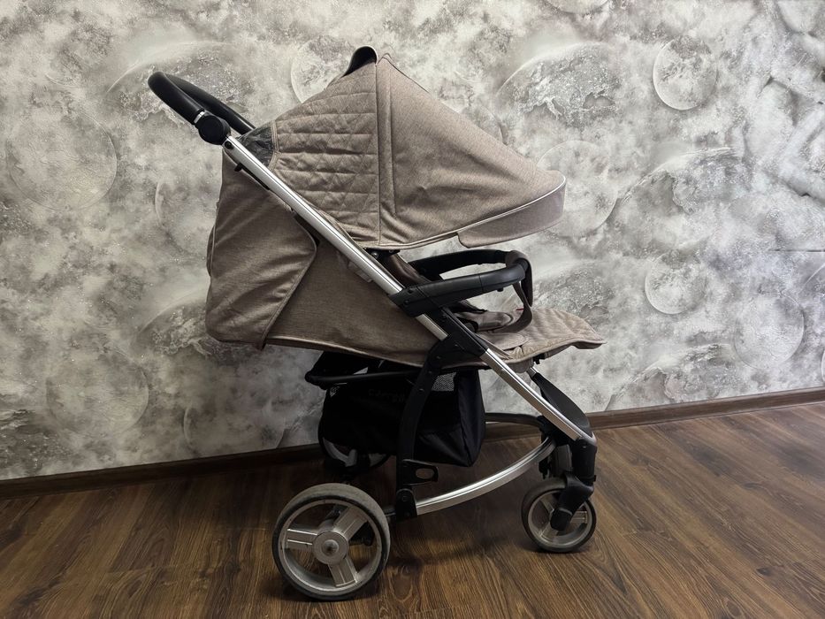 Прогулянковий візок (коляска)  Carrelo Vista