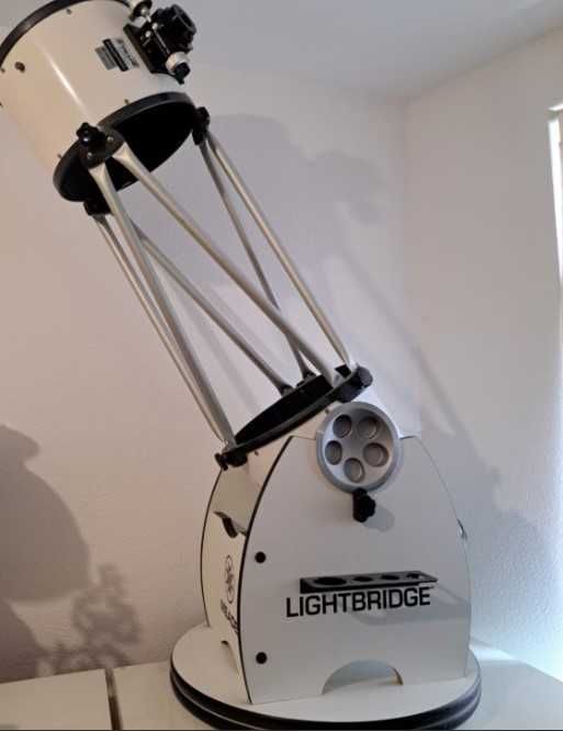 Телескоп Meade LightBridge 12"