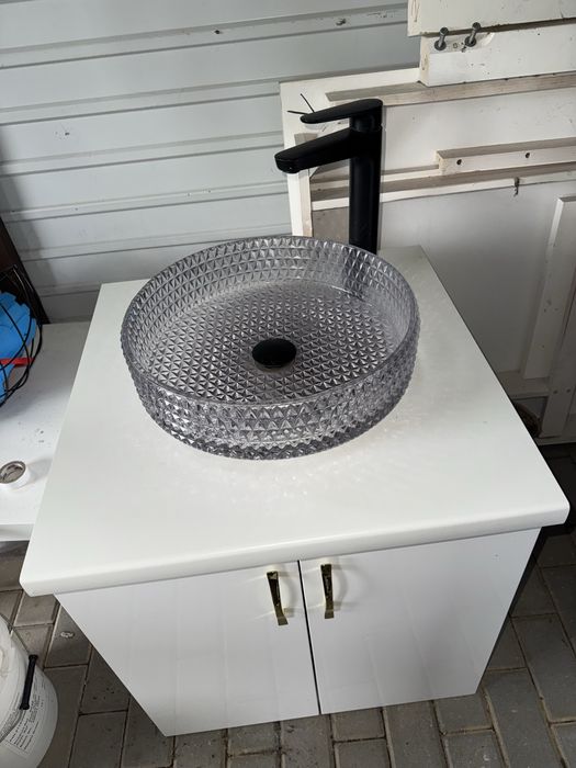szafka z umywalką nablatową + bateria
