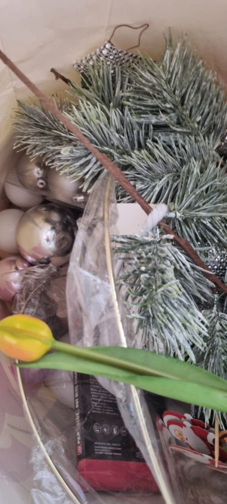 Sztuczne kwiaty dodatki do wianków i stroików