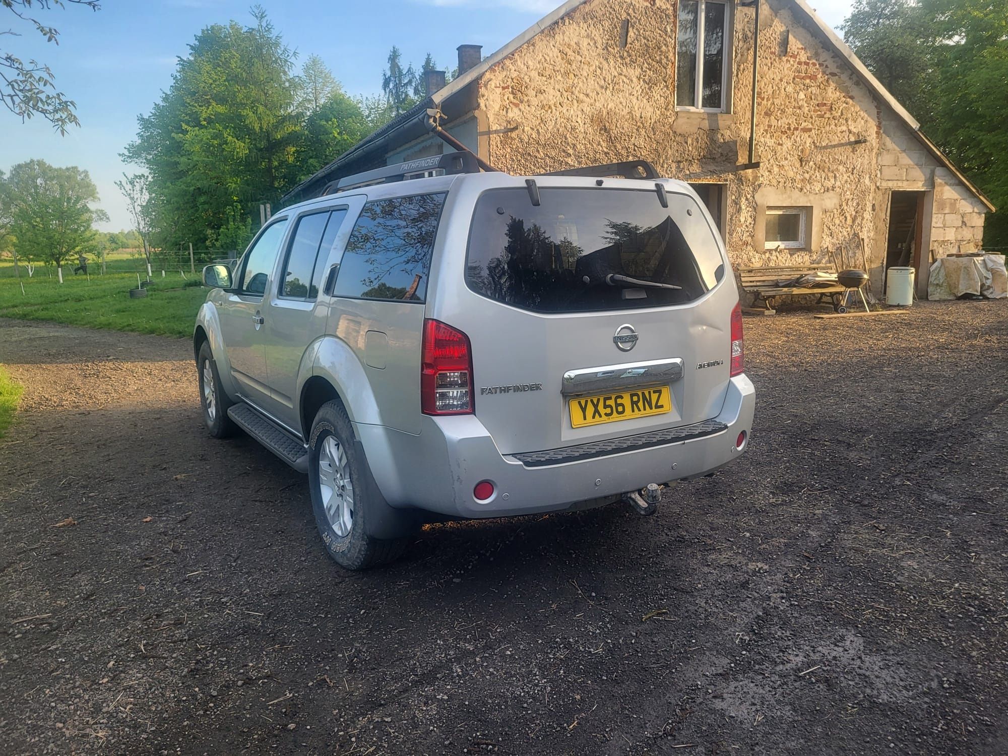 Nissan Pathfinder 2.5 D 2006r