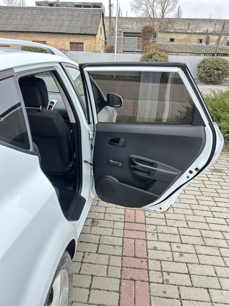 Kia ceed автомобіль