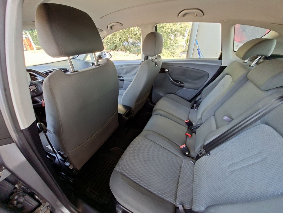 2.0 benzyna klimatyzacja bogata wersja ważne opłaty