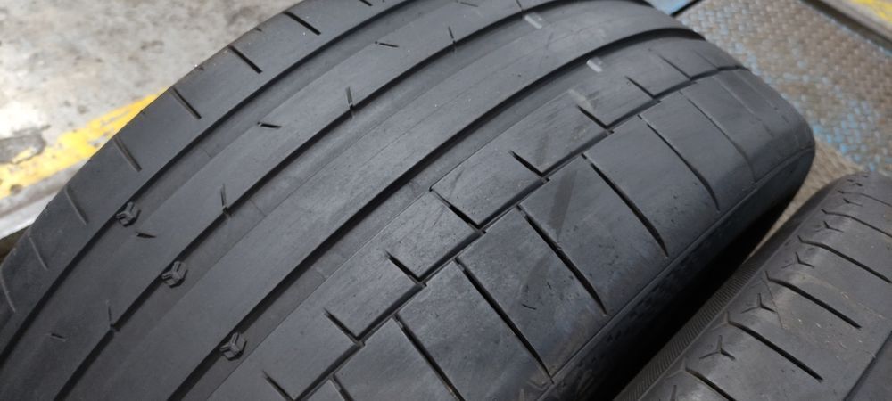 Pneus 255/35/21 continental semi novos