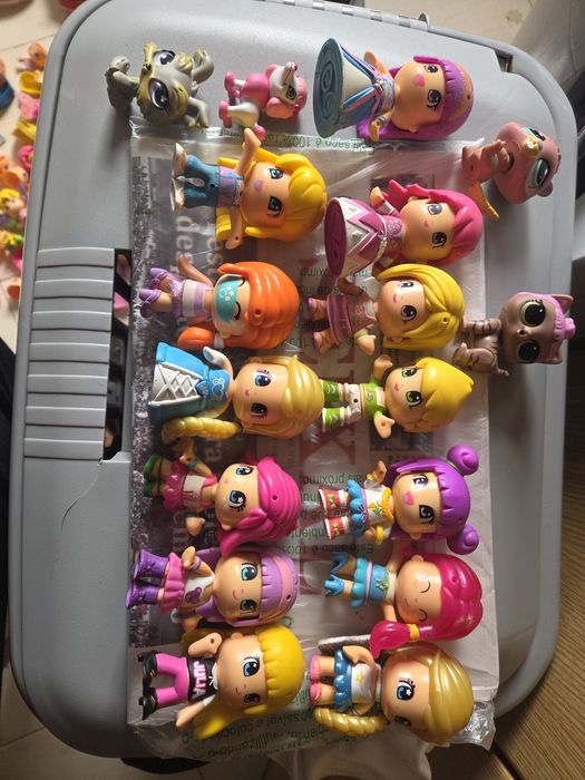 Varios bonecos da piny pon