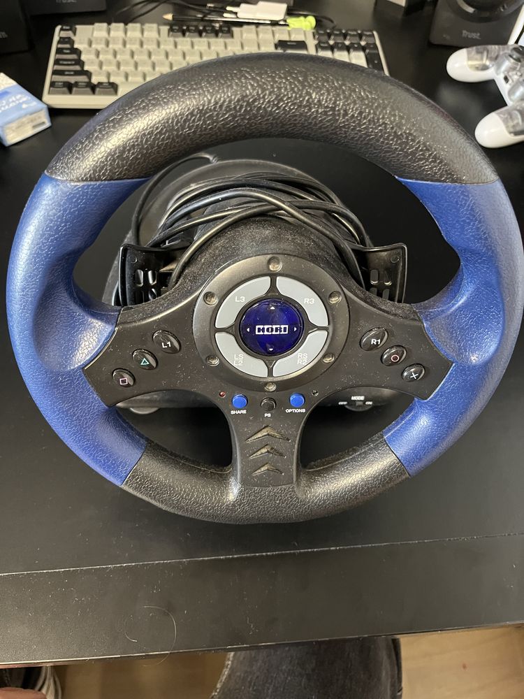 volante e pedais para videojogos