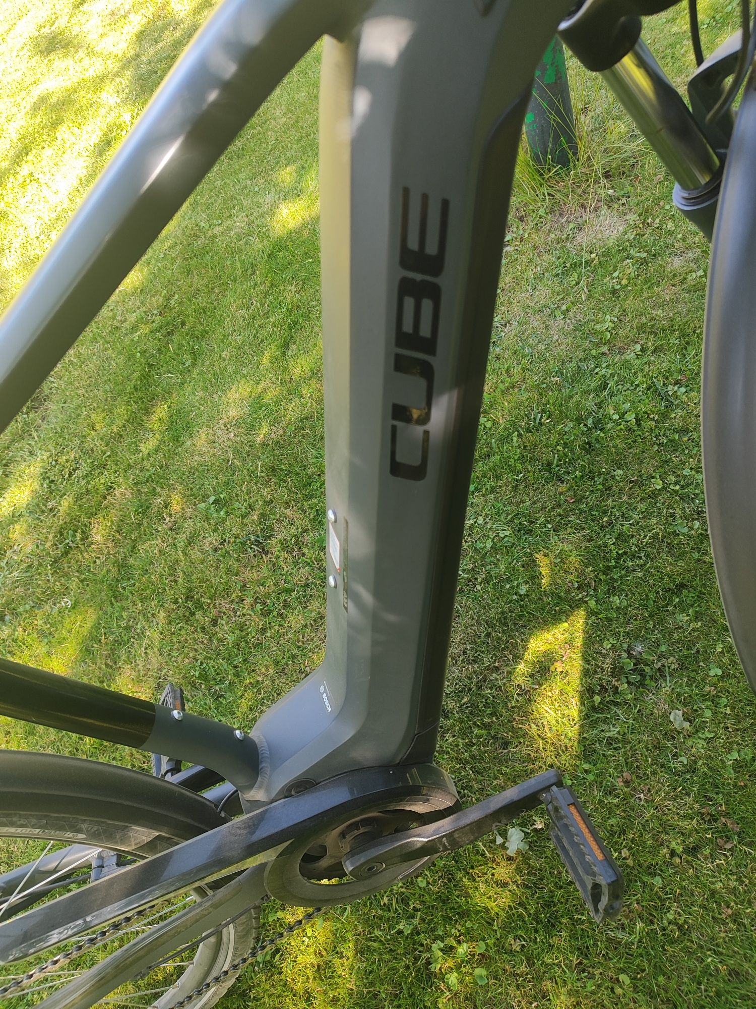 Rower elektryczny CUBE