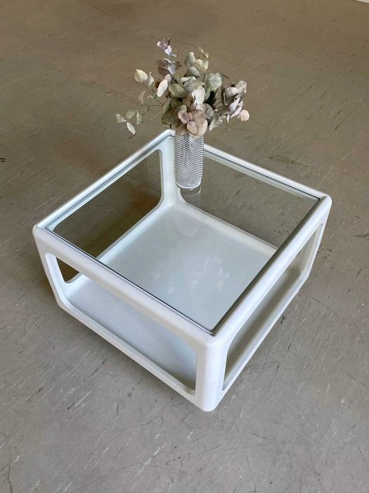 Mobilny stolik kawowy firmy Horn, desing Peter Ghyczy