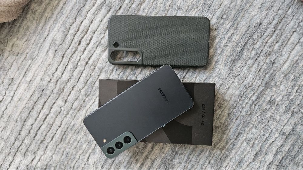 samsung s22 також (plus) дві сімки