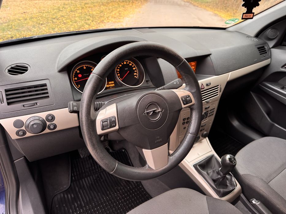 Opel Astra H 1.7 дизель