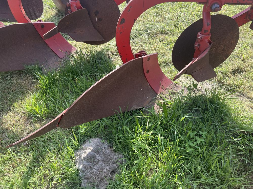 Плуг Niemeyer 3+1 Lemken , kwerneland 4+1