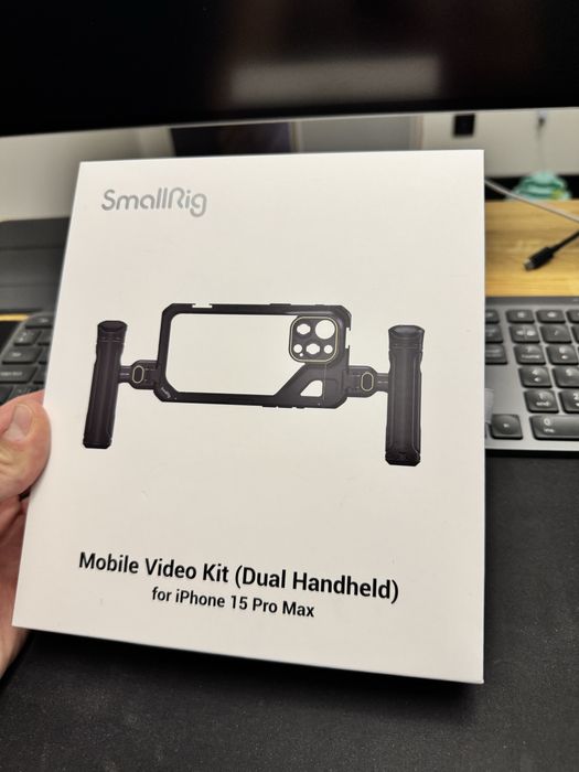 SMALLRIG 4392 Zestaw z Podwójną Klatką do Telefonu iPhone 15 Pro MAX