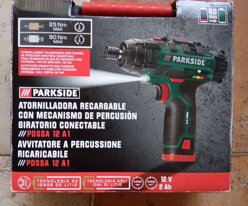 Aparafusadora com bateria Parkside 12V