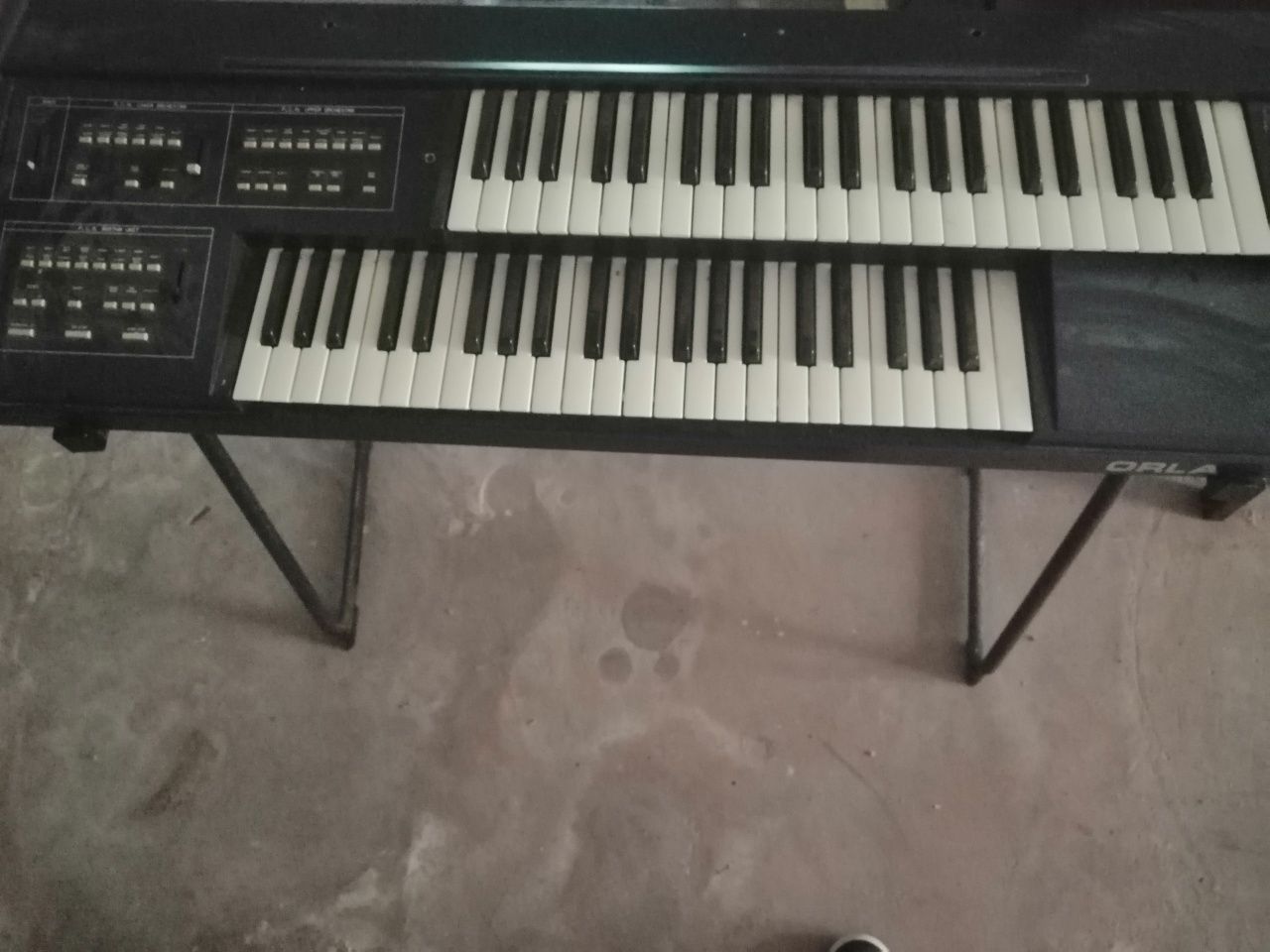 Piano com 2 teclados