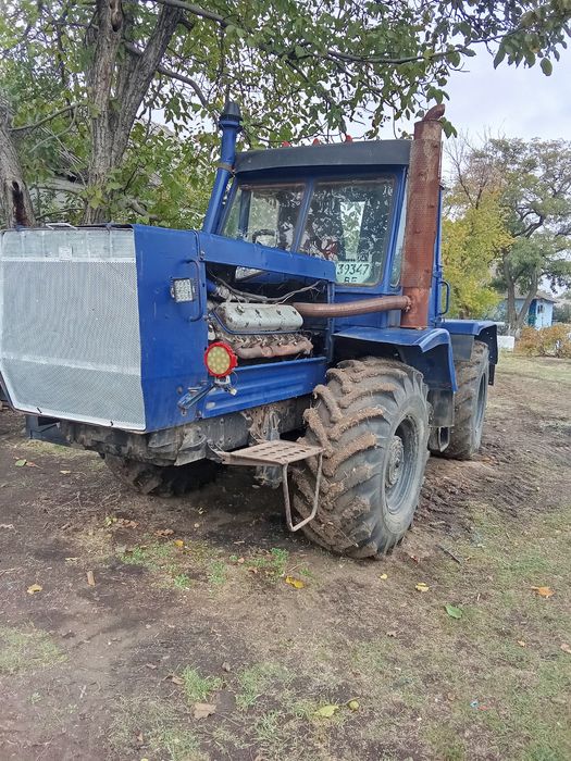 Продаю хтз т150 двигун ямз238