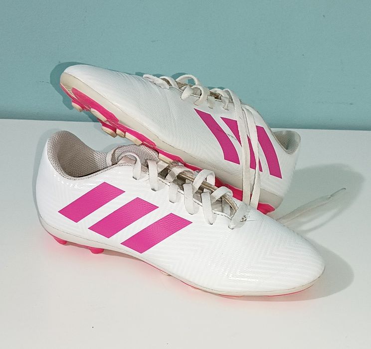 Buty piłkarskie adidas Nemeziz 18.4 FxG Jr CM8511
