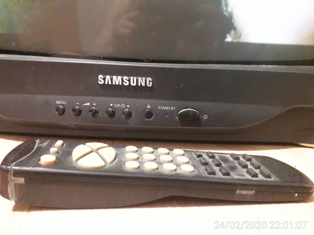 Телевизор Samsung 51 см трубка