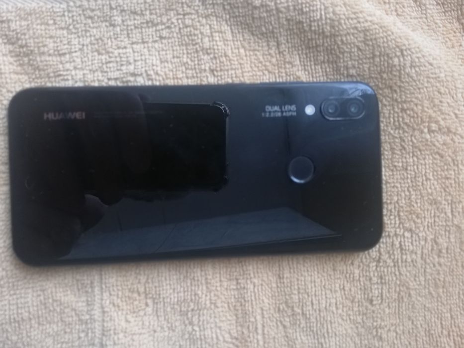 продам телефон Huawei P 20 Lite