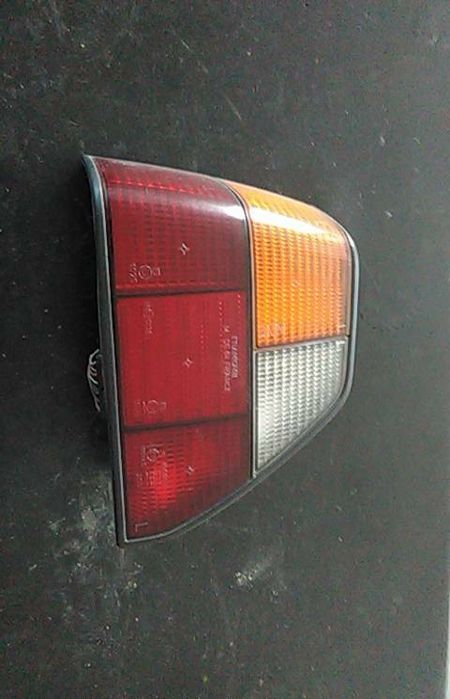 Farolim esquerdo VOLKSWAGEN Golf II (19E, 1G1)