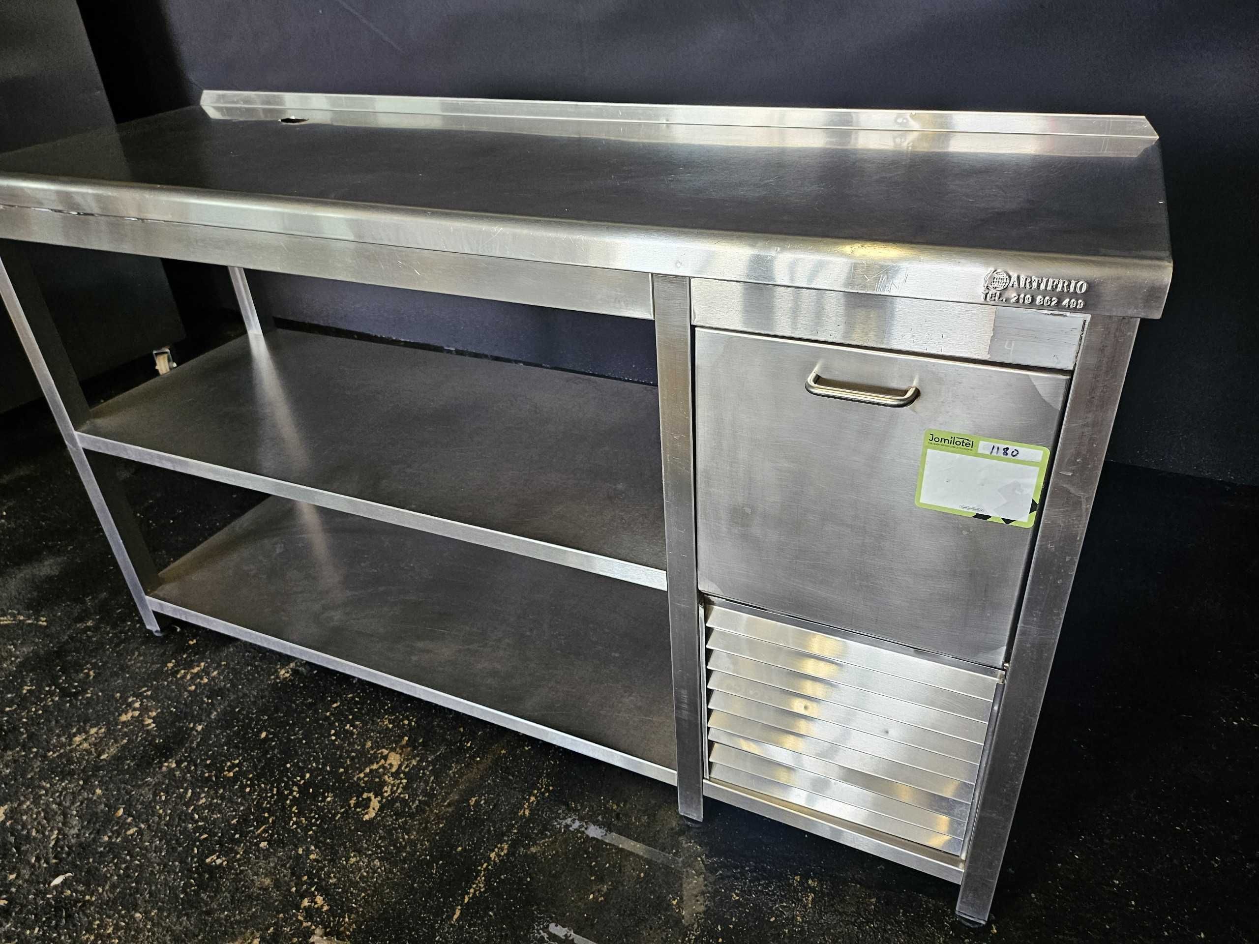 Bancada em inox para cafetaria