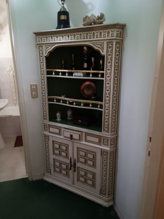 Cantoneira antiga em excelente estado