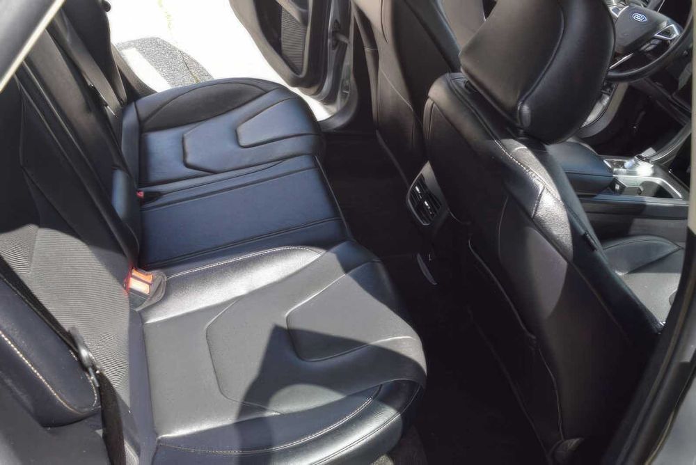 Ford Fusion Titanium      2020