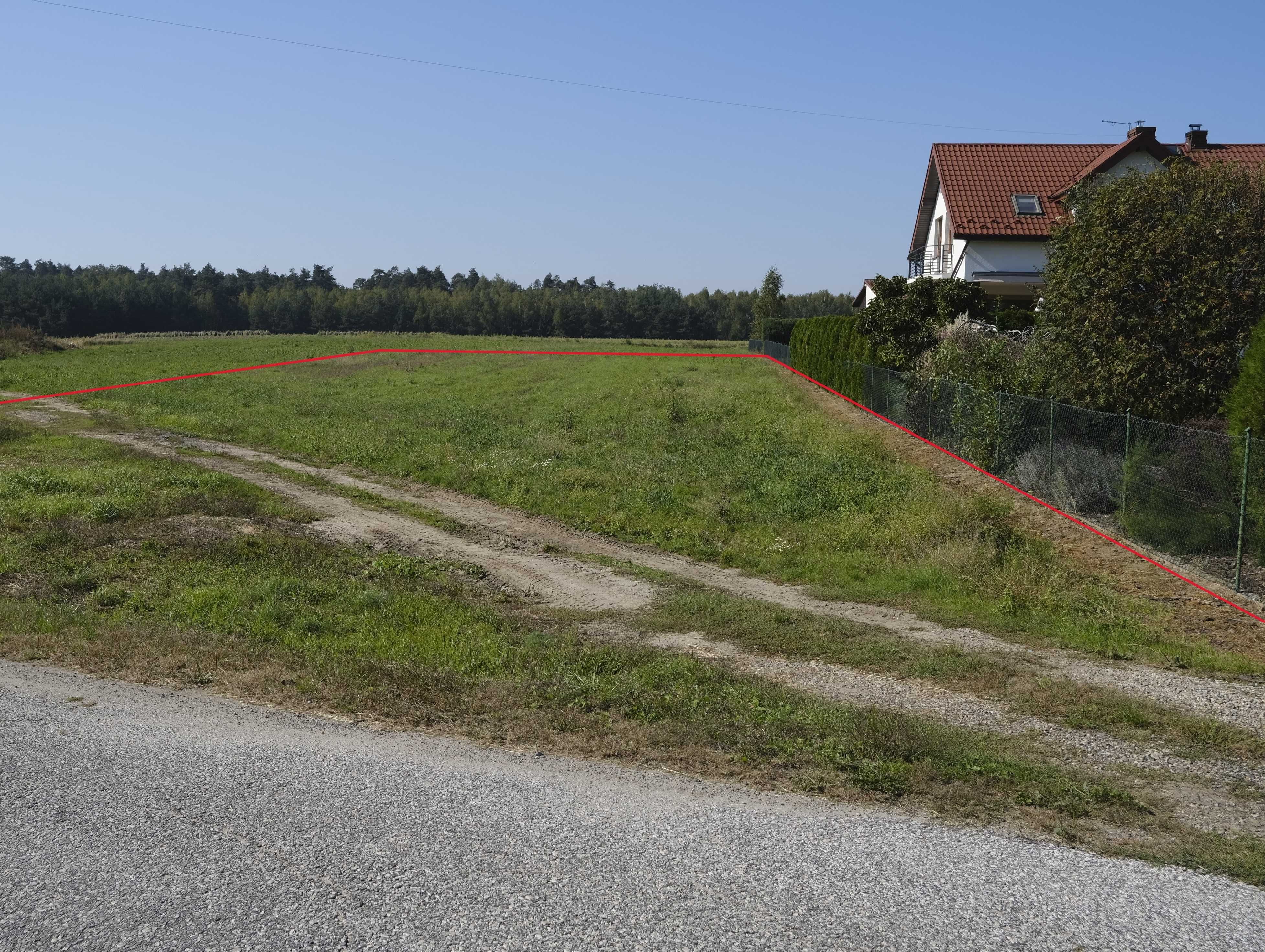 Sprzedam działkę budowlaną w spokojnej miejscowości blisko lasu