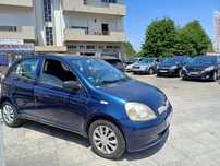 Toyota  Yaris  1.0  i
