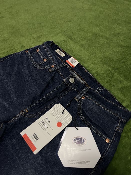 Оригинальные темно синие джинсы Levis 502 taper 30x32 читайте описание
