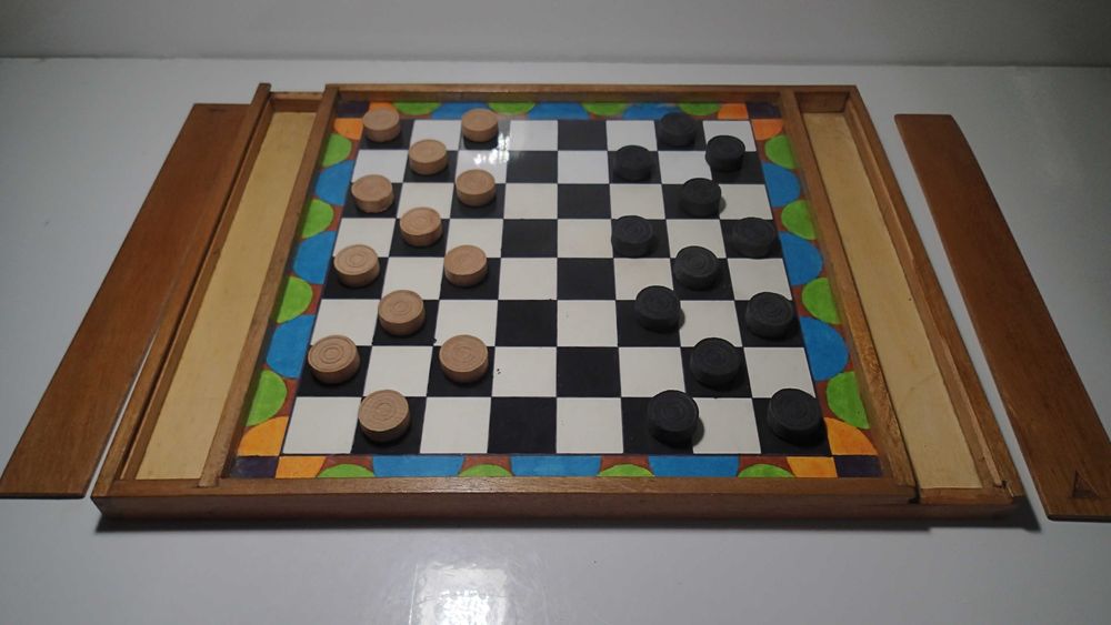 Tabuleiros antigos do Jogo de Damas