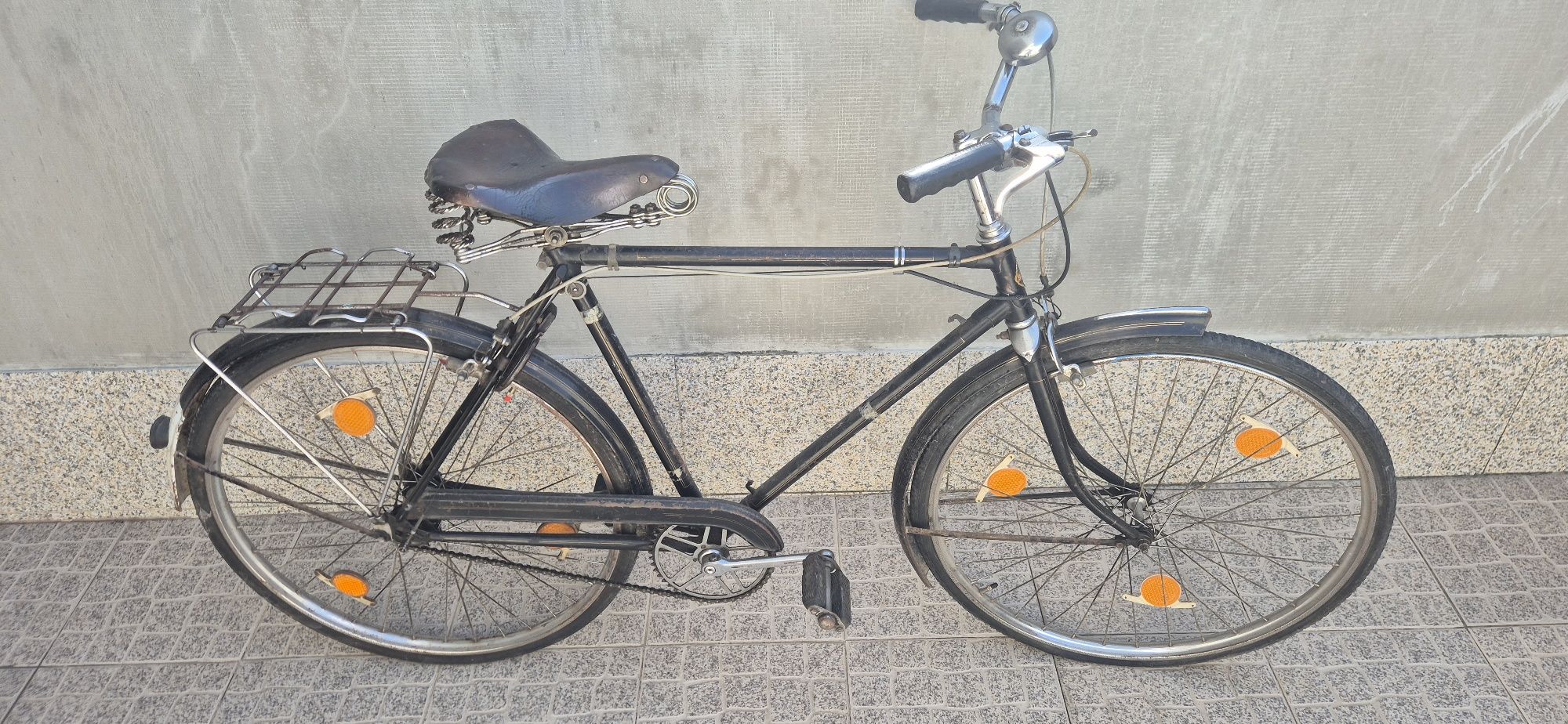Bicicleta antiga desportiva