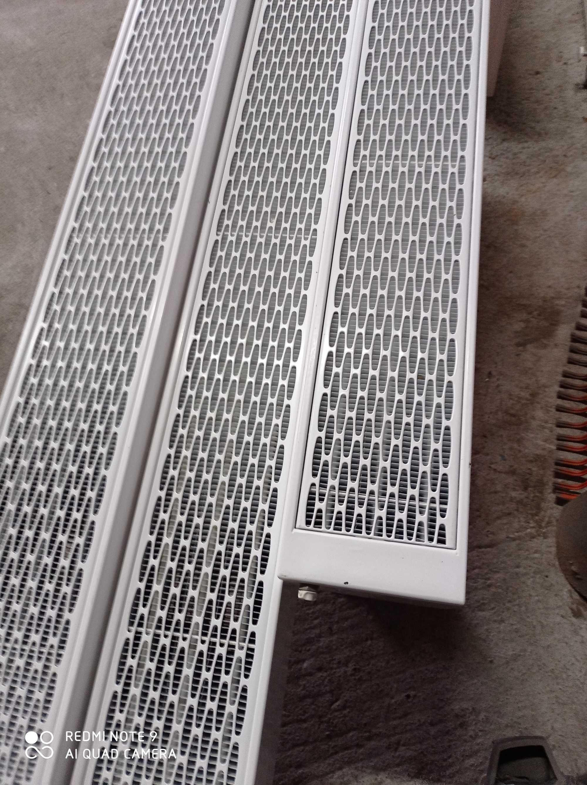 Sprzedam  grzejnik używany wys. 60 x 100 C-22. BARDZO TANIO .