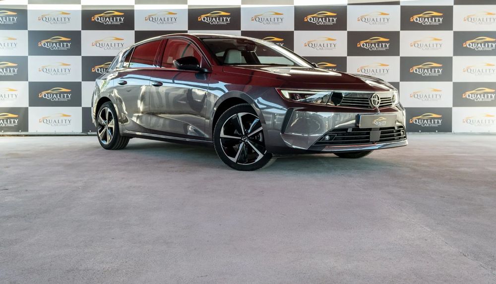 Opel Astra 1.2 T Design & Tech S/S