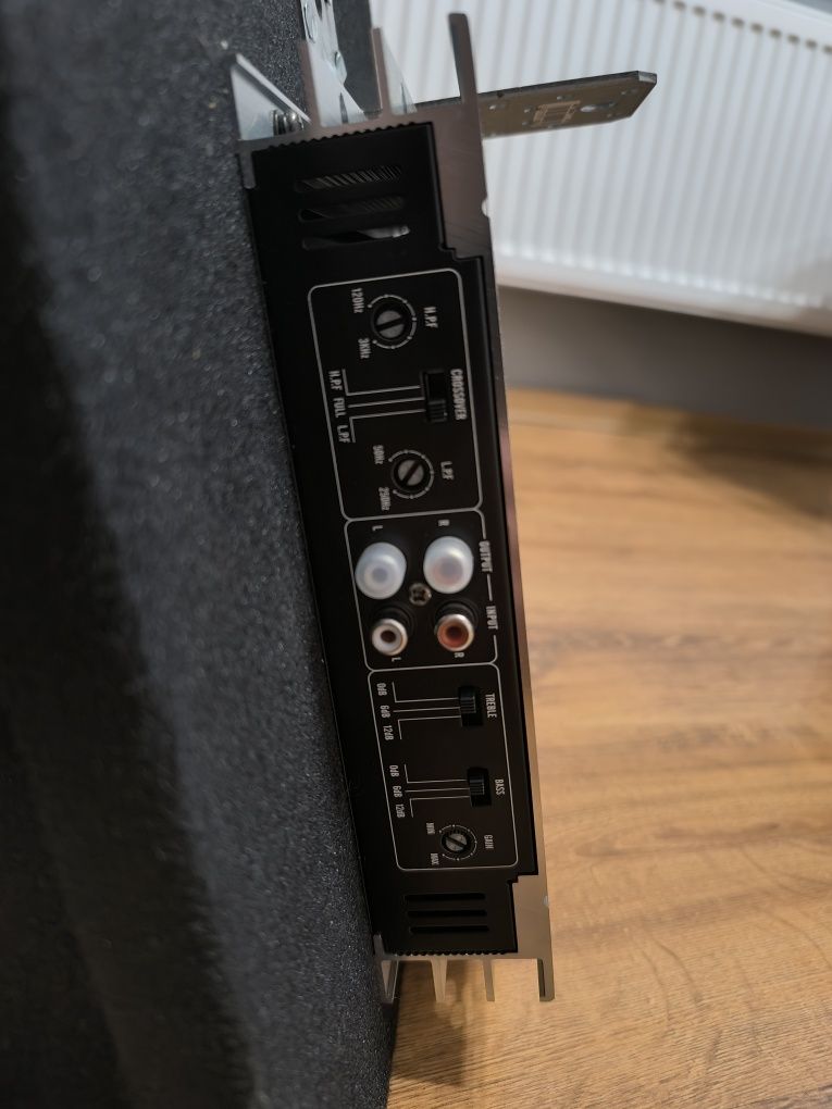 Subwoofer JBL 900w + wzmacniacz