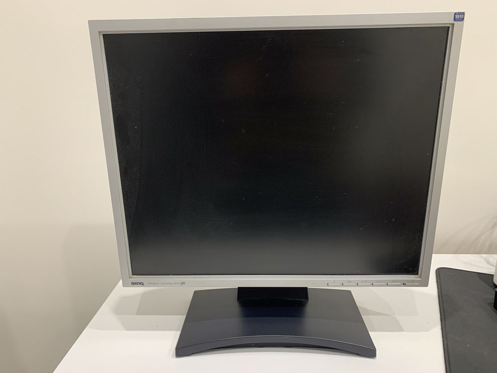 Monitor BenQ FP93G S