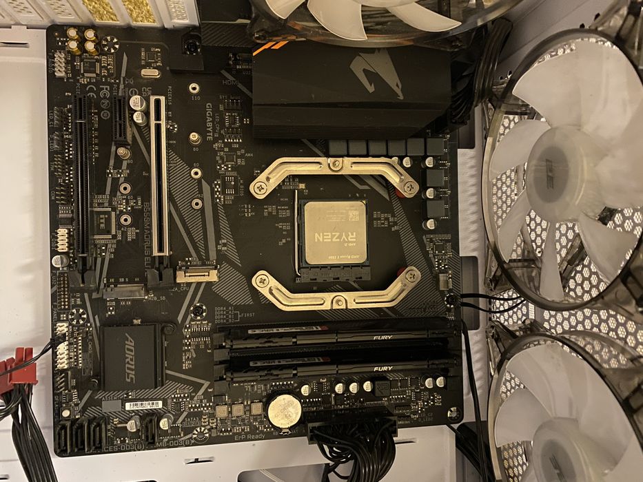 Ryzen 5 5500 + Aorus b550m Elite
