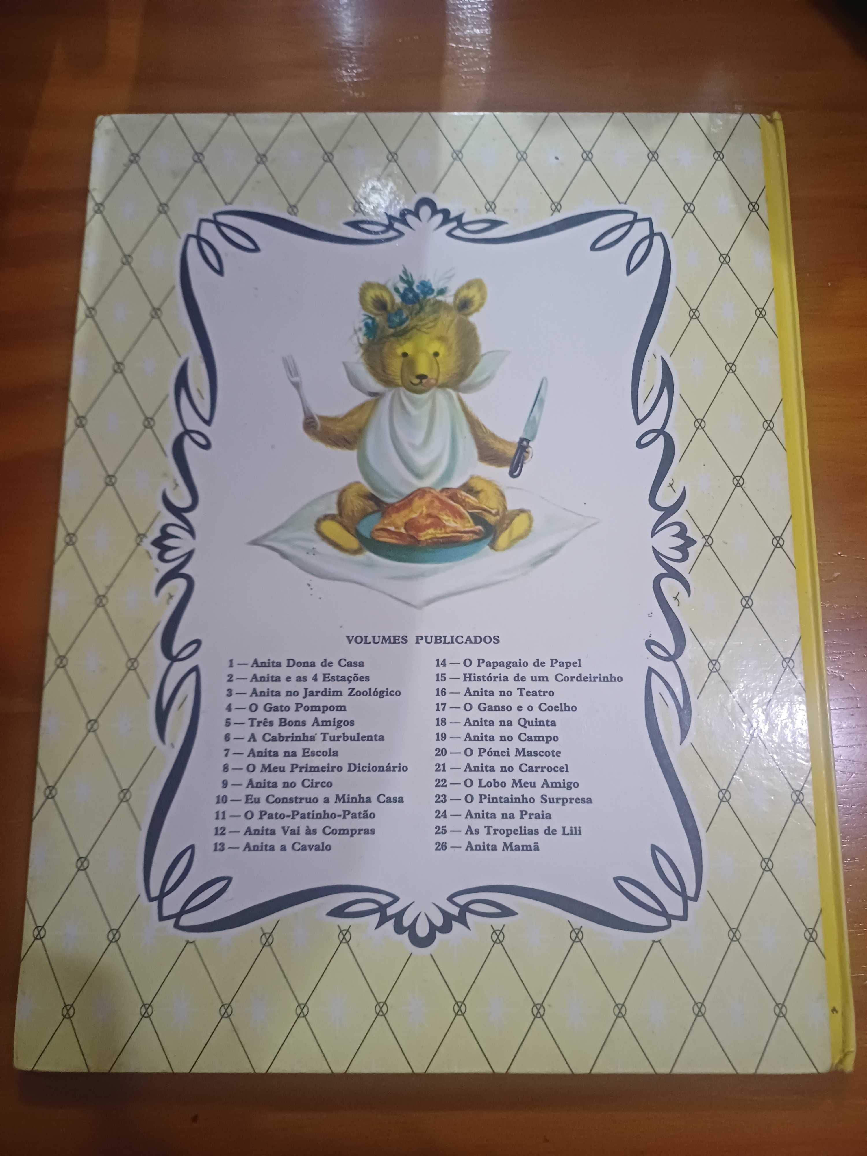 Livro da Coleção infantil -Tropelias de Lili