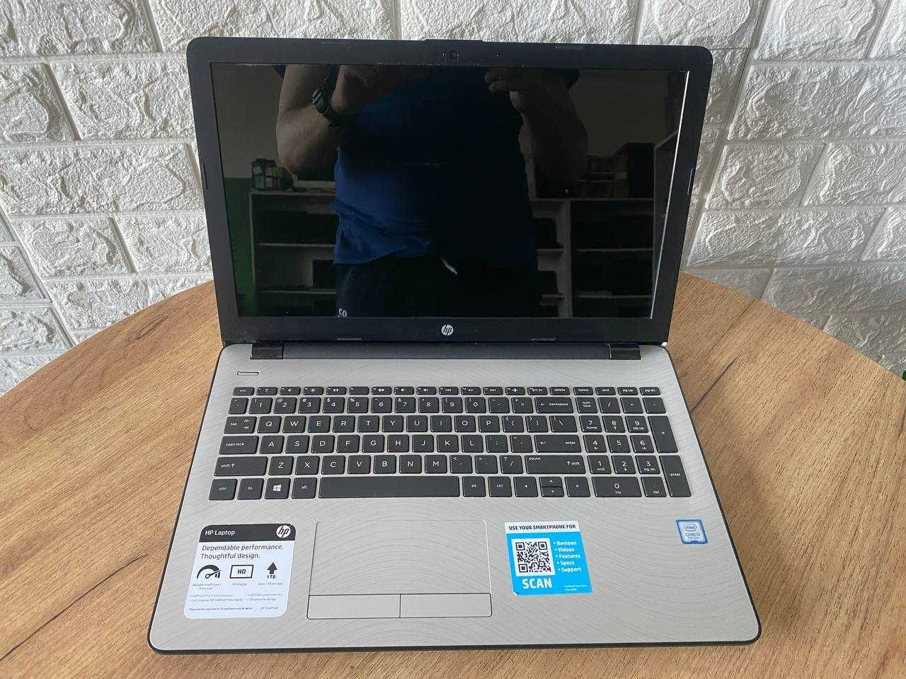 HP 15 bs-031wm 15.6" HD i3 7100U 4Gb HDD 500Gb