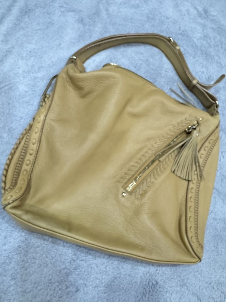 Продам кожаную сумку Jimmy Choo!