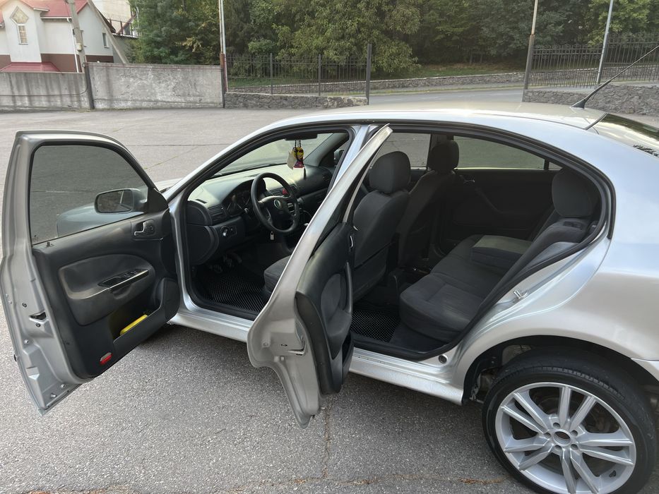 Scoda Octavia Tour 1.8 turbo