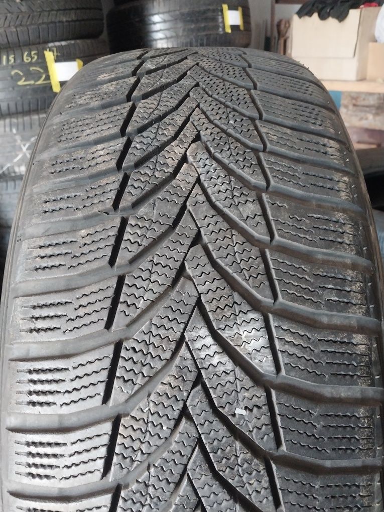 Продам резину лето r18 225/50