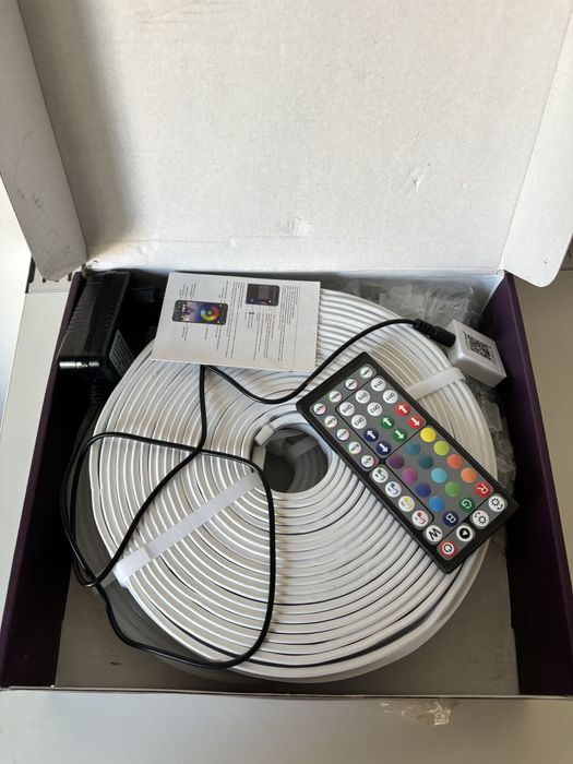 Tasma led neon, z pilotem, 36 m