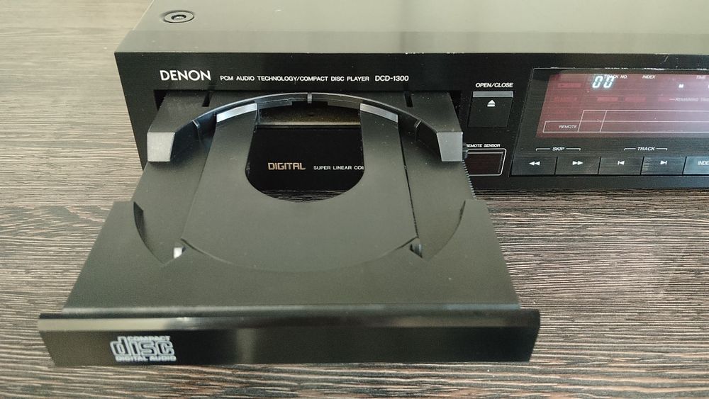 DENON DCD-1300 Compact Disc Player 1985-87