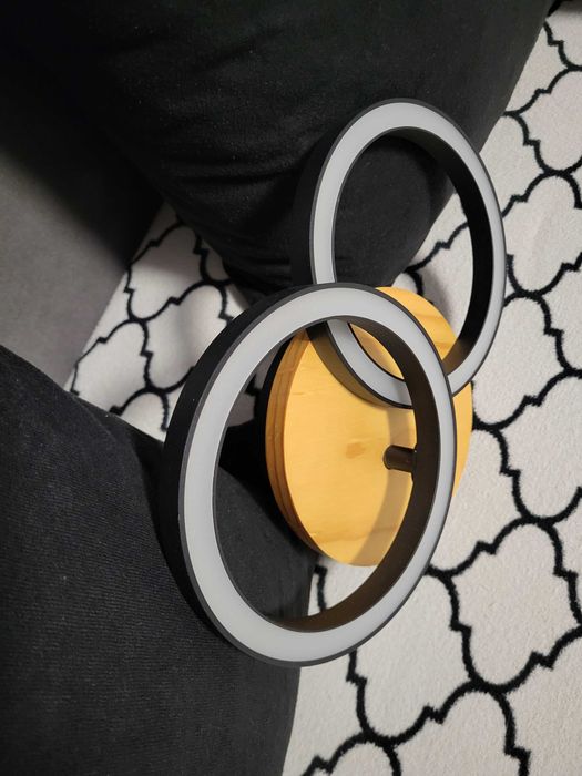 Kinkiet Rog czarny z drewnem LED Inspire