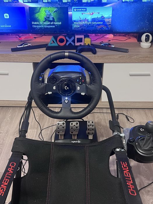 Ігрове крісло Playseat Challenge ActiFit  та кермо Logitech g920