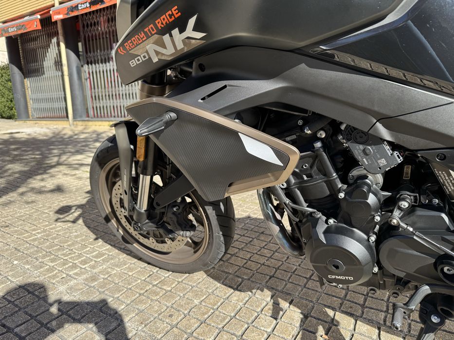 Moto Cfmoto- 800-Nk