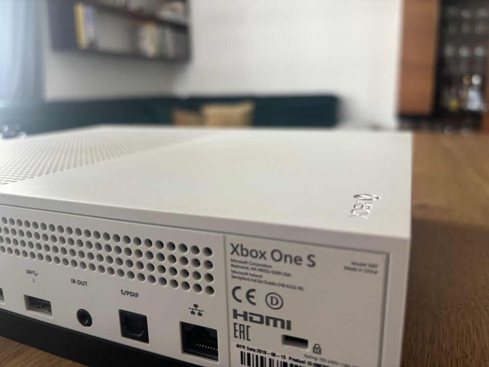 X Box One S dwa pady!