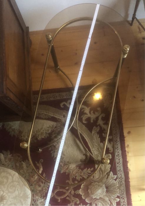 Piękny elegancki stolik szklany blat