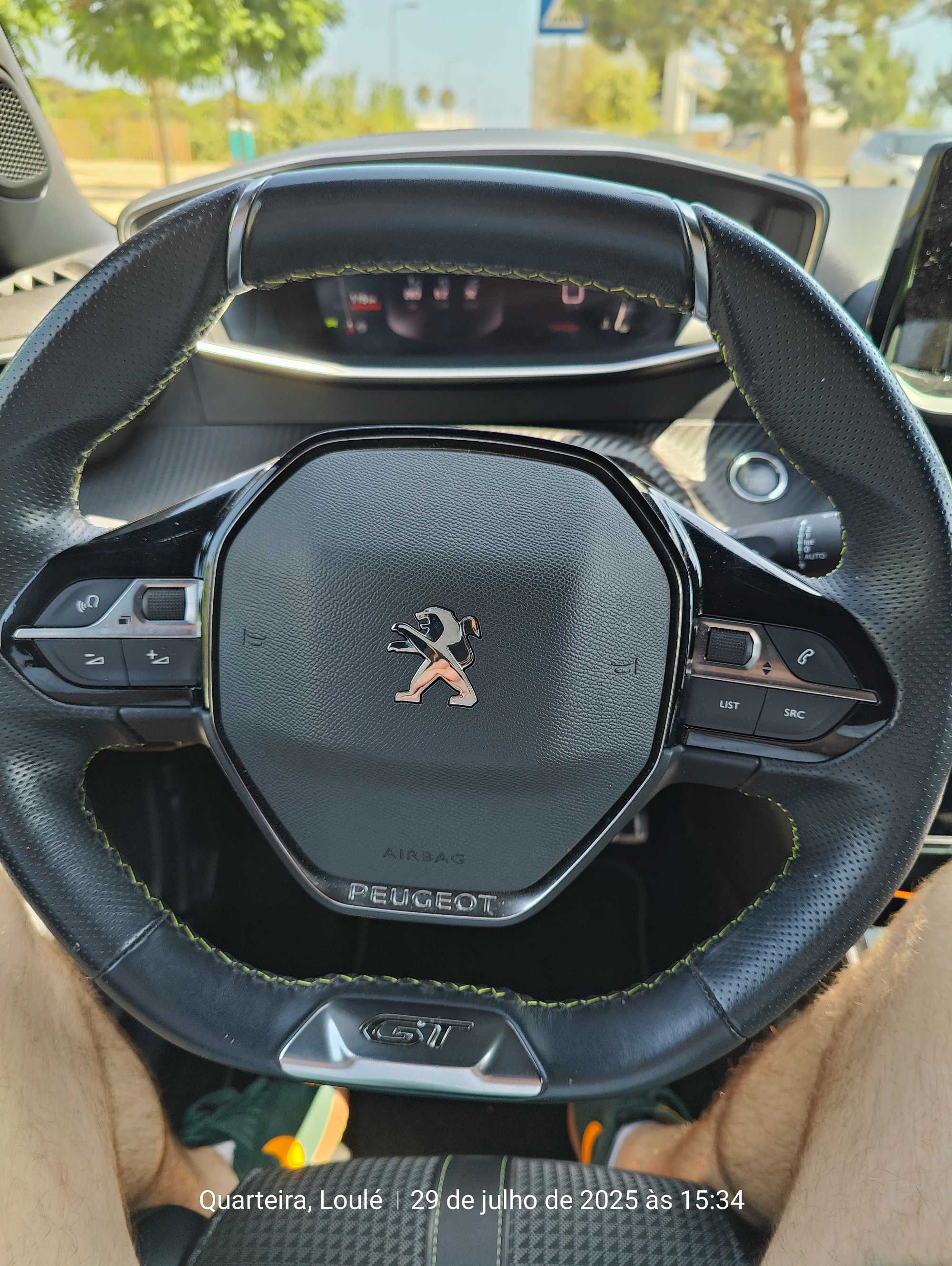 Peugeot 2008 1.5